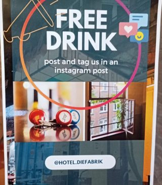 Tag us in your Insta post and get a drink for free during your stay in our Hotel die Fabrik 🎉🍻 
#drinkforfree #hotelsinberlin #postandtag